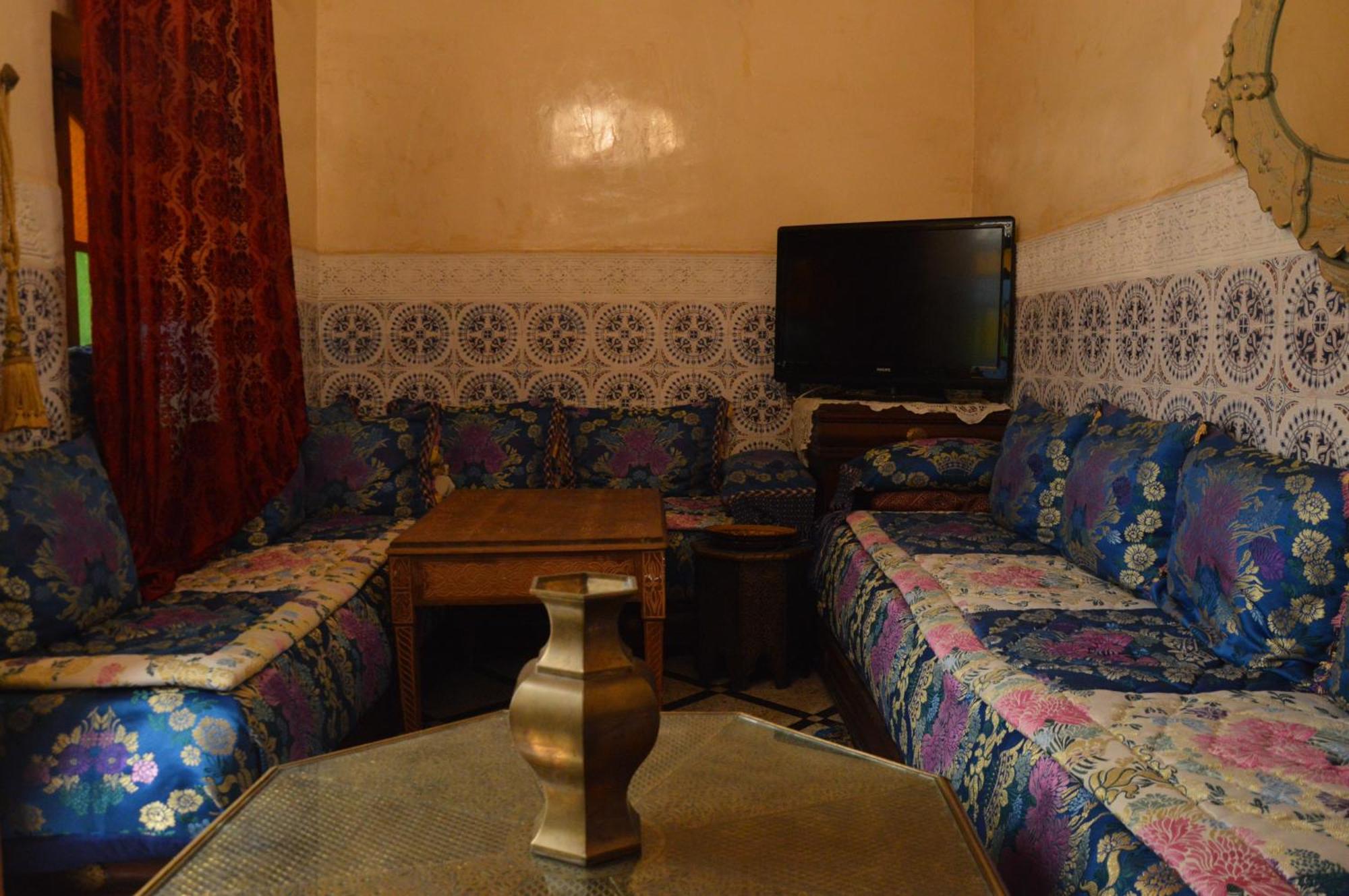 Riad Oumkaltoum Fès Extérieur photo